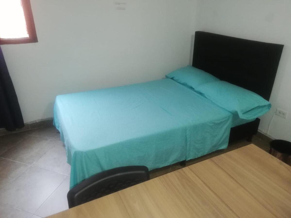Guest house Dahelihost Medellin